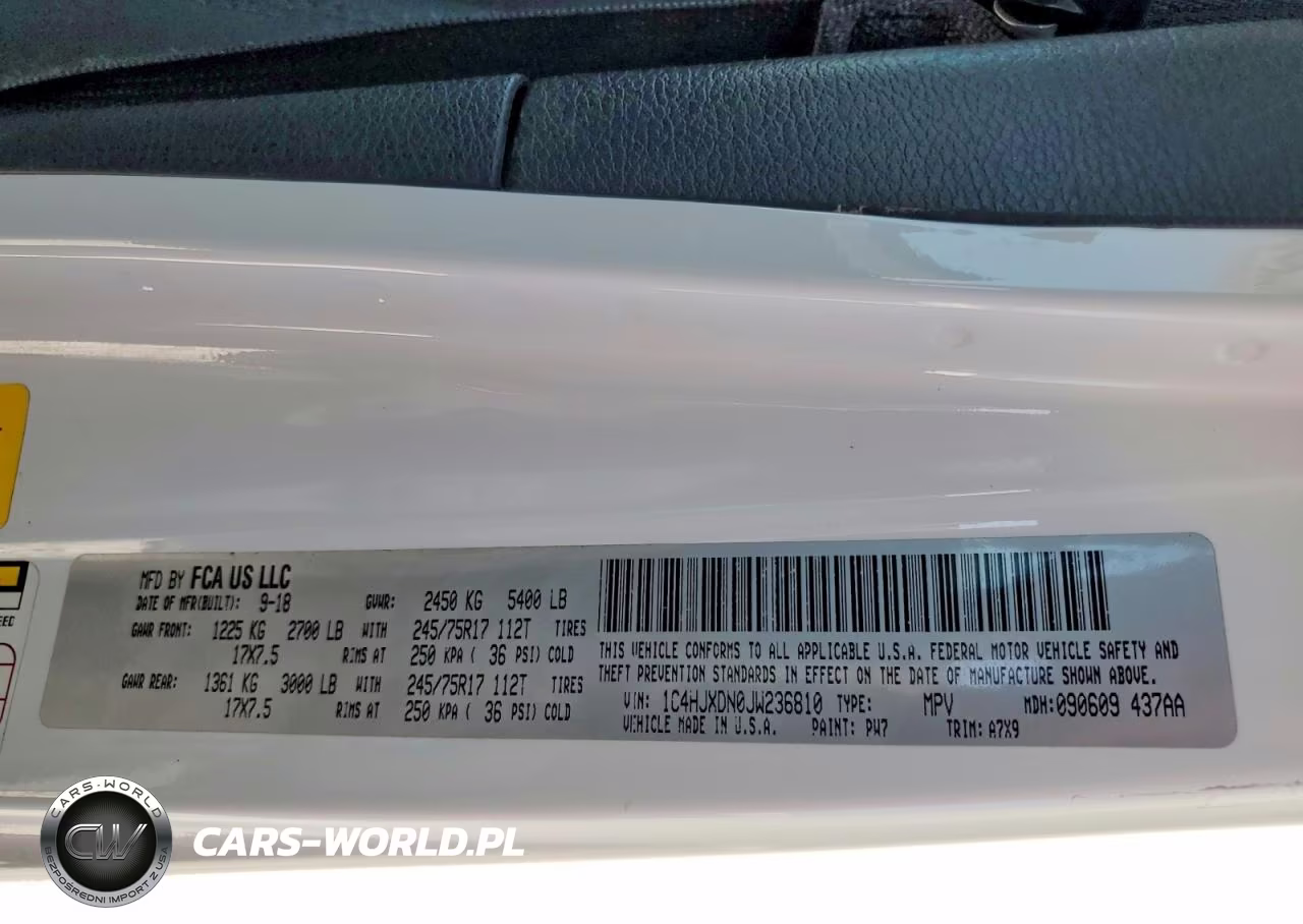 2018 Jeep Wrangler Unlimited Sport VIN:1C4HJXDN0JW236810 - 12