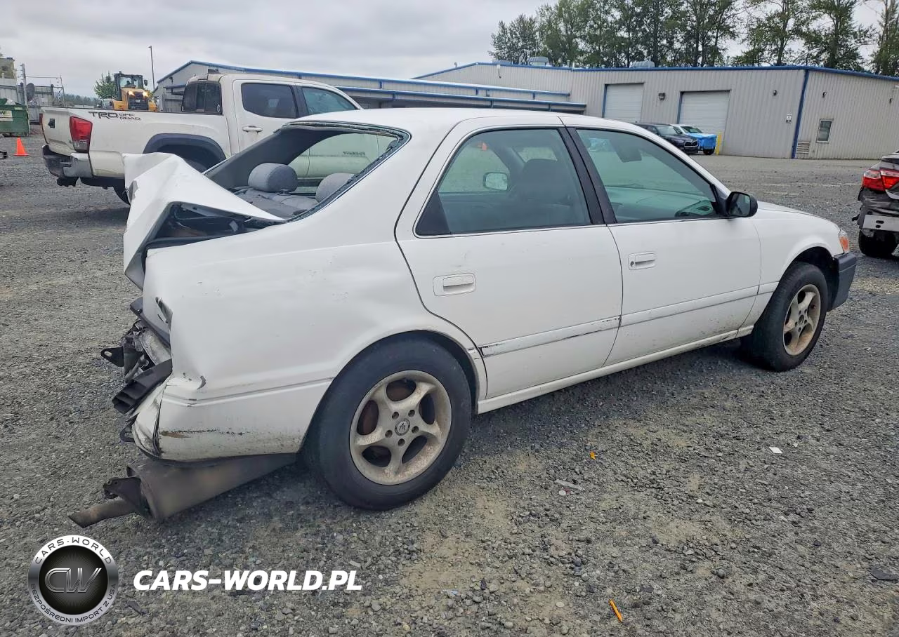 2000 Toyota Camry VIN:JT2BG22K8Y0481831 - 3