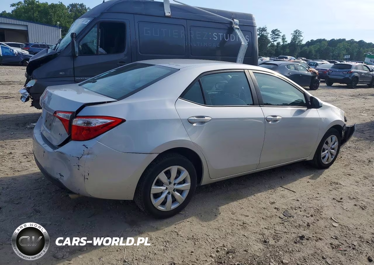 2016 Toyota Corolla Le VIN:2T1BURHE9GC693023 - 3