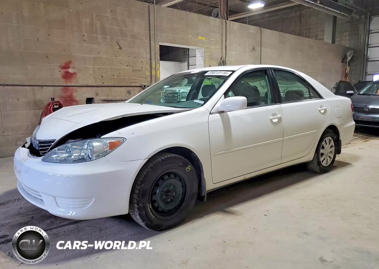 2005 Toyota Camry Le – zdjęcie 1 z 12