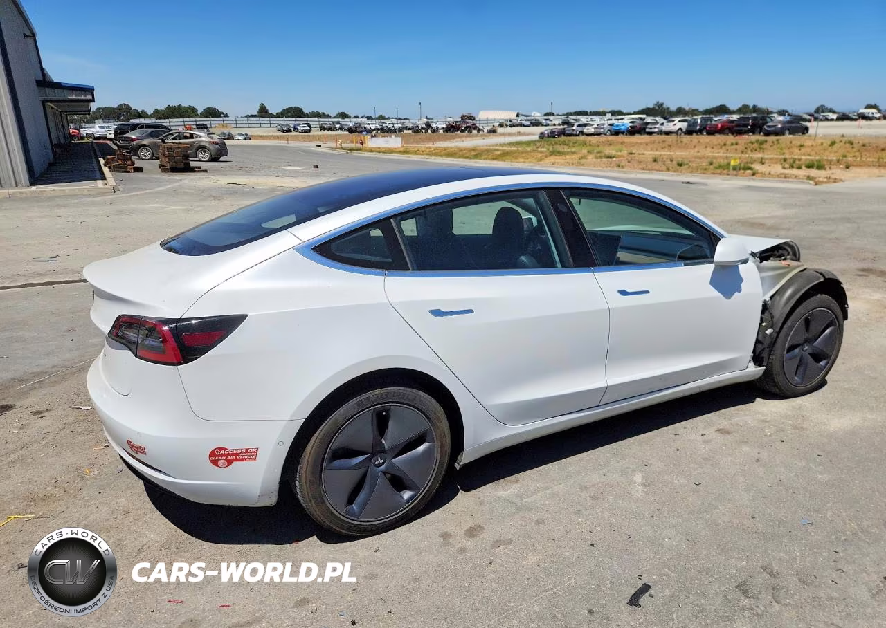 2018 Tesla Model 3 VIN:5YJ3E1EA0JF044573 - 3