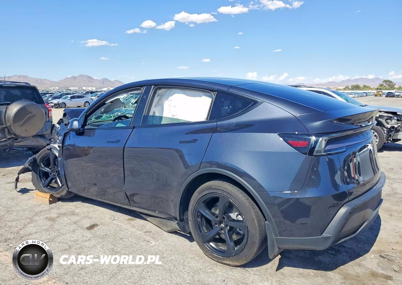 2026 Tesla Model Y VIN:7SAYGDEE2TF391588 - 2