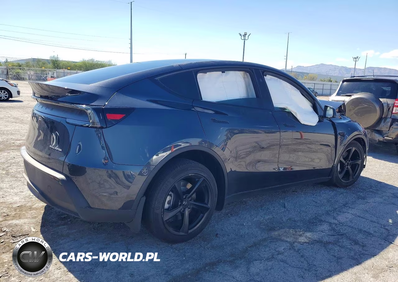 2026 Tesla Model Y VIN:7SAYGDEE2TF391588 - 3