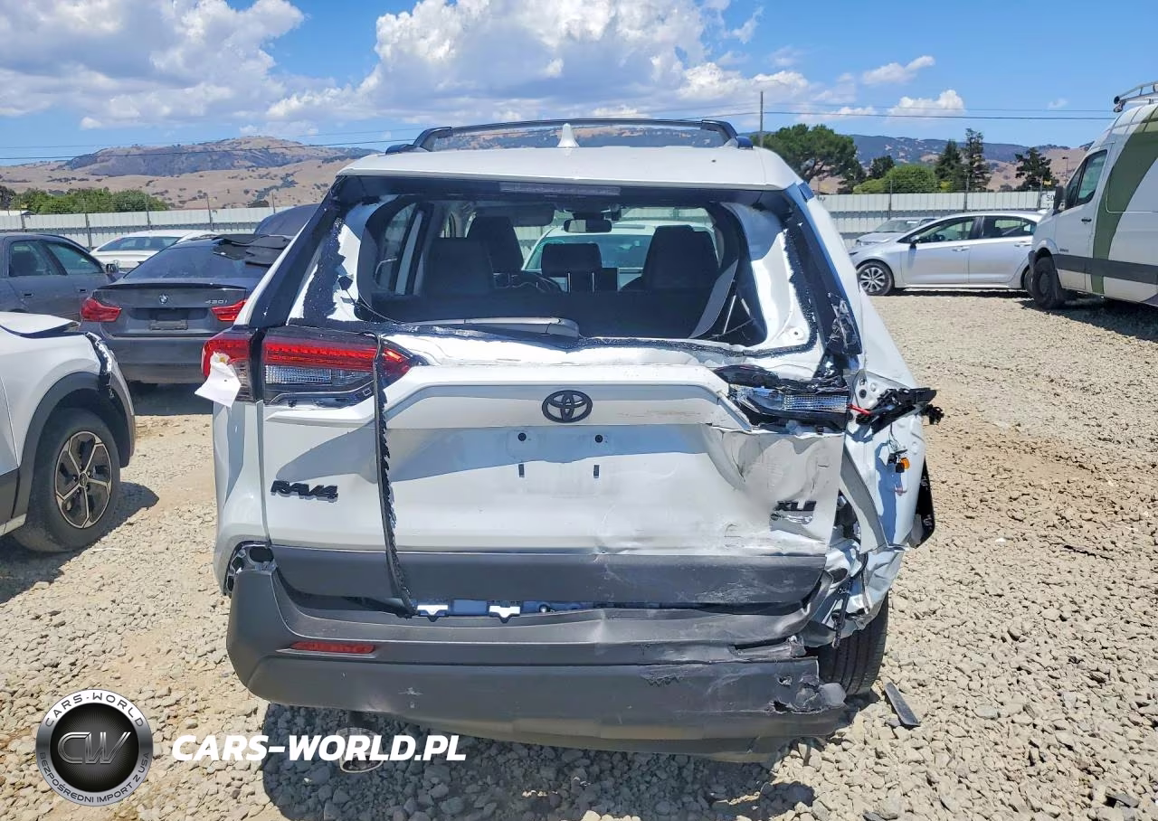 2025 Toyota Rav4 Xle Premium VIN:JTMB6RFV2SD582709 - 6