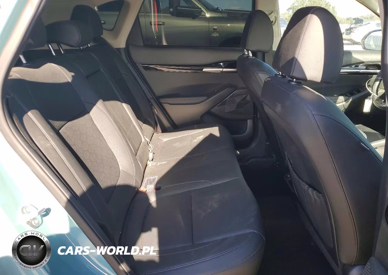 2025 Kia Seltos Ex VIN:KNDER2AA9S7689772 - 10