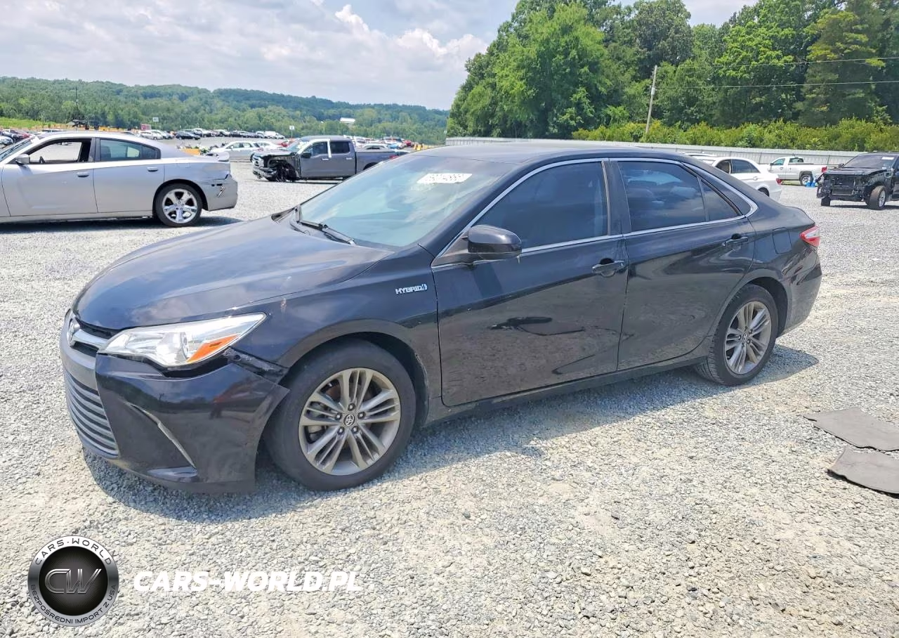2015 Toyota Camry Hybrid Le – zdjęcie 1 z 12