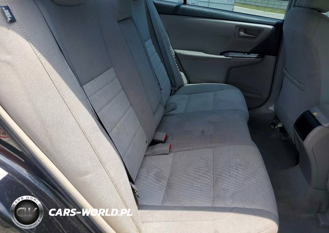 2015 Toyota Camry Hybrid Le VIN:4T1BD1FK7FU167013 - 10