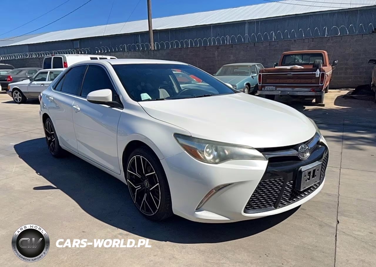 2015 Toyota Camry Le