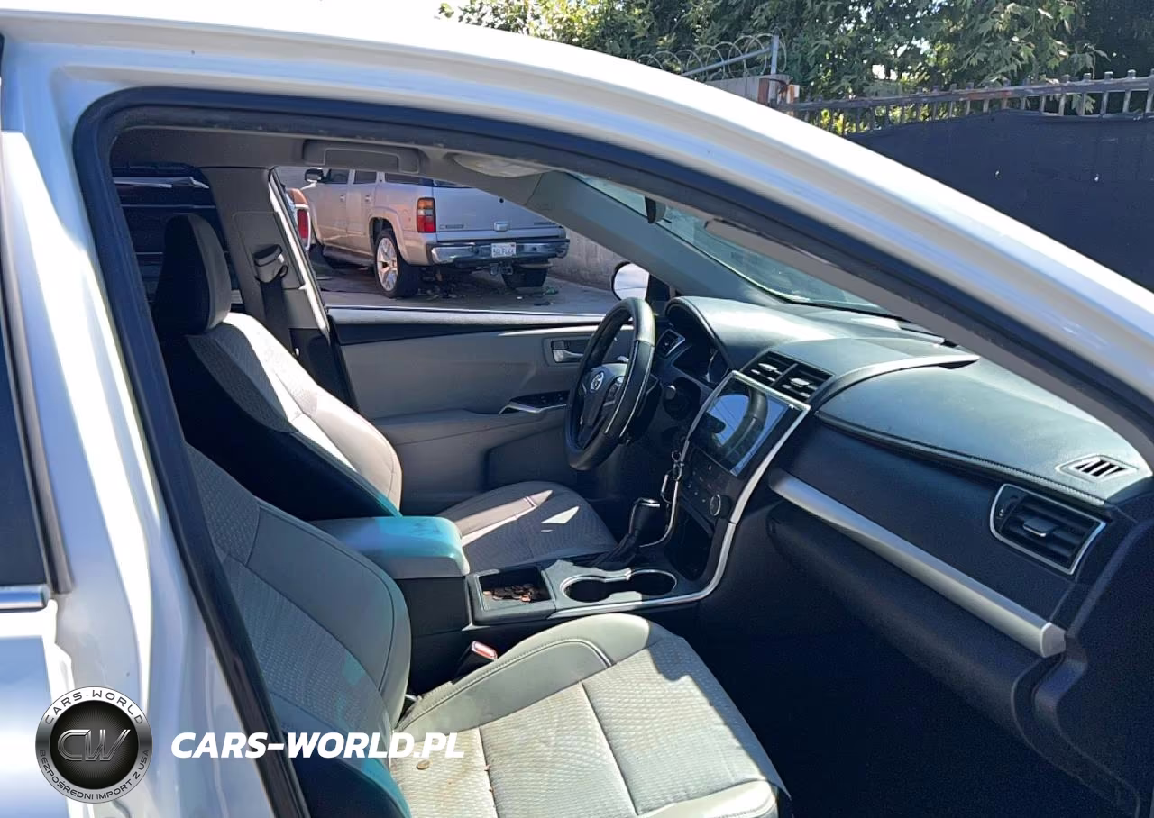2015 Toyota Camry Le VIN:4T1BF1FK1FU068987 - 5
