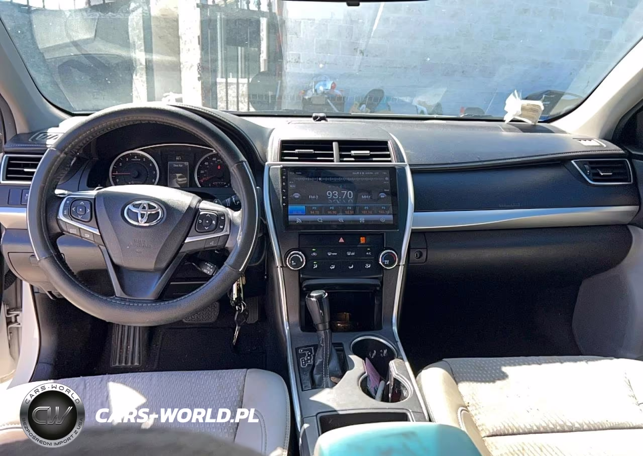 2015 Toyota Camry Le VIN:4T1BF1FK1FU068987 - 9