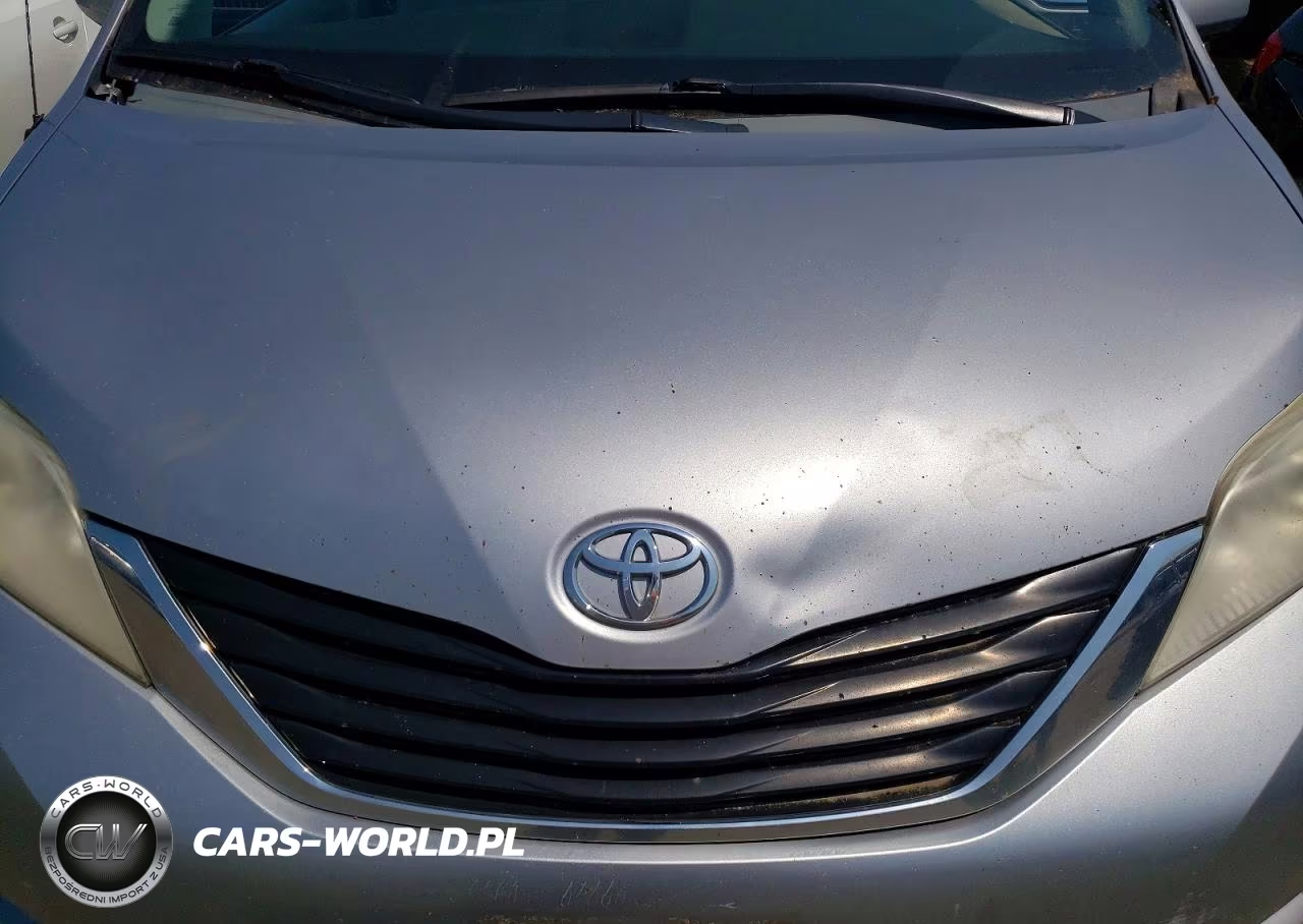 2011 Toyota Sienna Le VIN:5TDJK3DC1BS027681 - 10