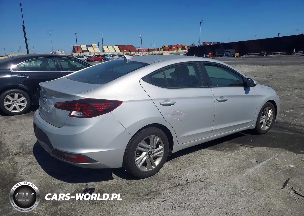 2020 Hyundai Elantra Sel VIN:5NPD84LF3LH534716 - 3