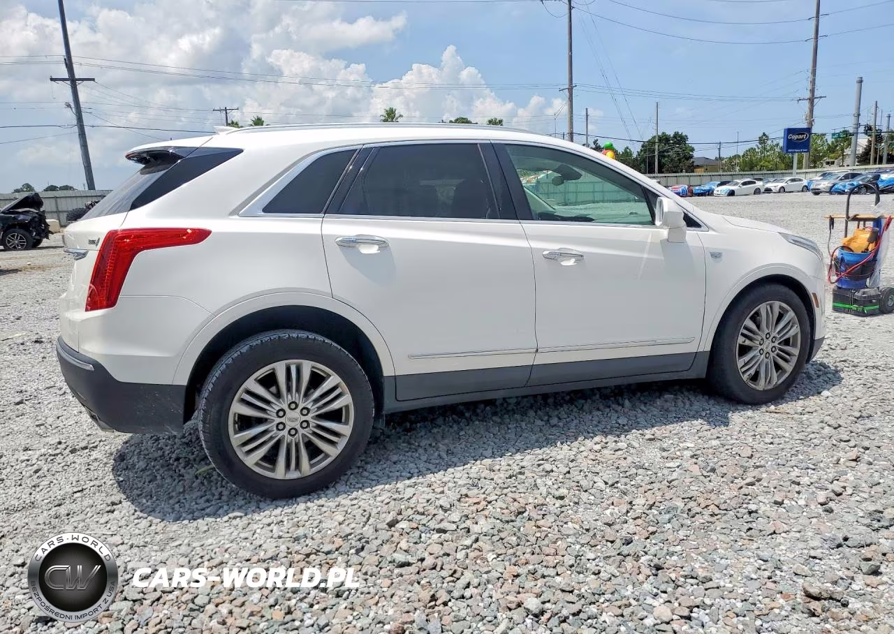 2017 Cadillac Xt5 Premium Luxury VIN:1GYKNERS9HZ145809 - 3