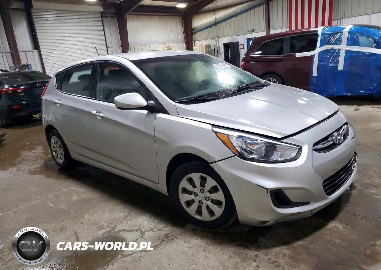 2015 Hyundai Accent Gs VIN:KMHCT5AE6FU232224 - 4