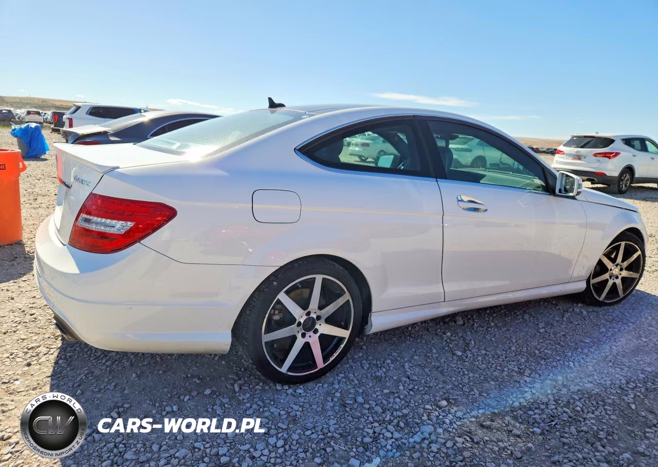 2015 Mercedes-Benz C 350 4Matic VIN:WDDGJ8JB2FG435635 - 3