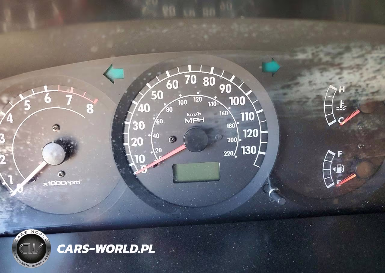 2004 Kia Spectra Base VIN:KNAFB121045314799 - 9