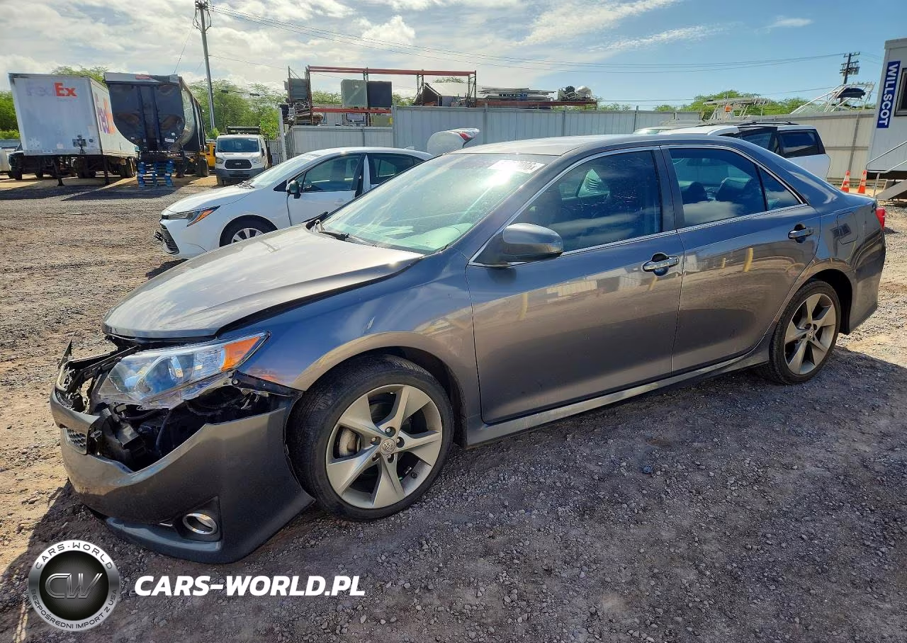 2013 Toyota Camry Se V6 – zdjęcie 1 z 12