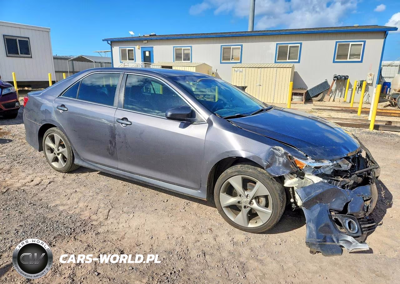 2013 Toyota Camry Se V6 VIN:4T1BK1FK4DU532685 - 4