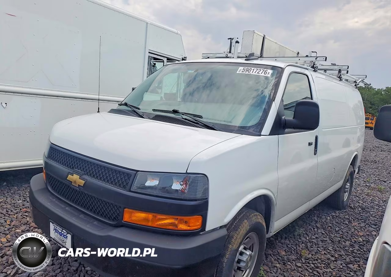 2025 Chevrolet Express G2500 VIN:1GCWGAFP8S1136633 - 1