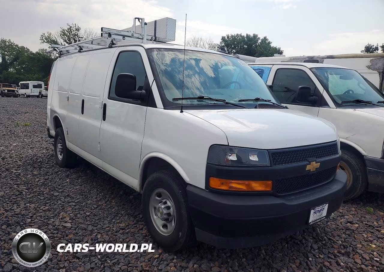 2025 Chevrolet Express G2500 VIN:1GCWGAFP8S1136633 - 4