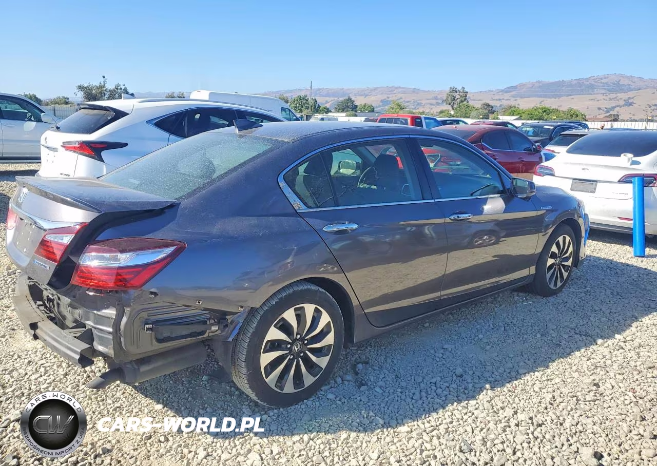 2017 Honda Accord Hybrid VIN:JHMCR6F3XHC006419 - 3