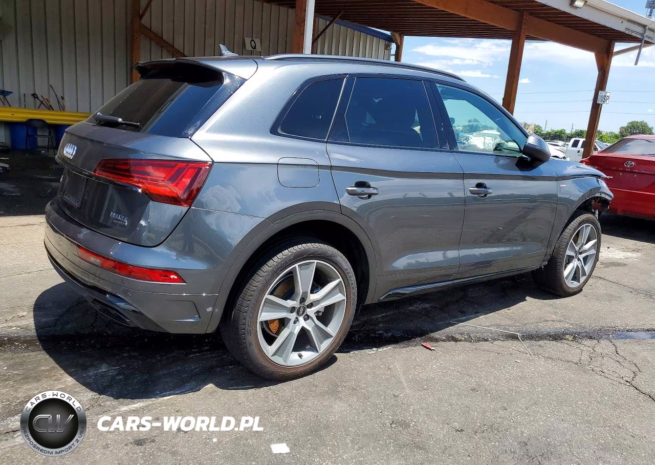 2025 Audi Q5 Premium 45 VIN:WA1GAAFY5S2057438 - 3