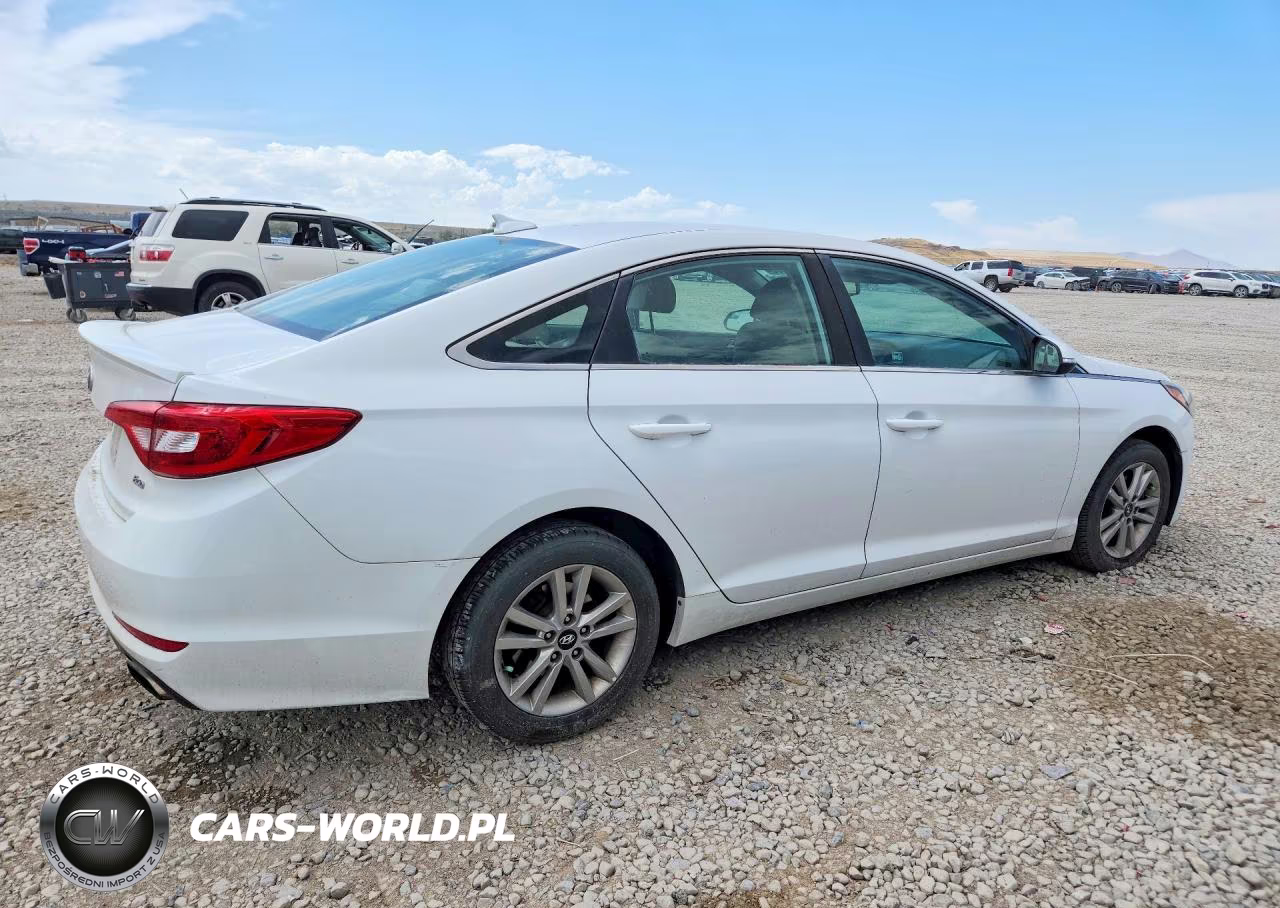2016 Hyundai Sonata Eco VIN:5NPE24AA5GH421577 - 3