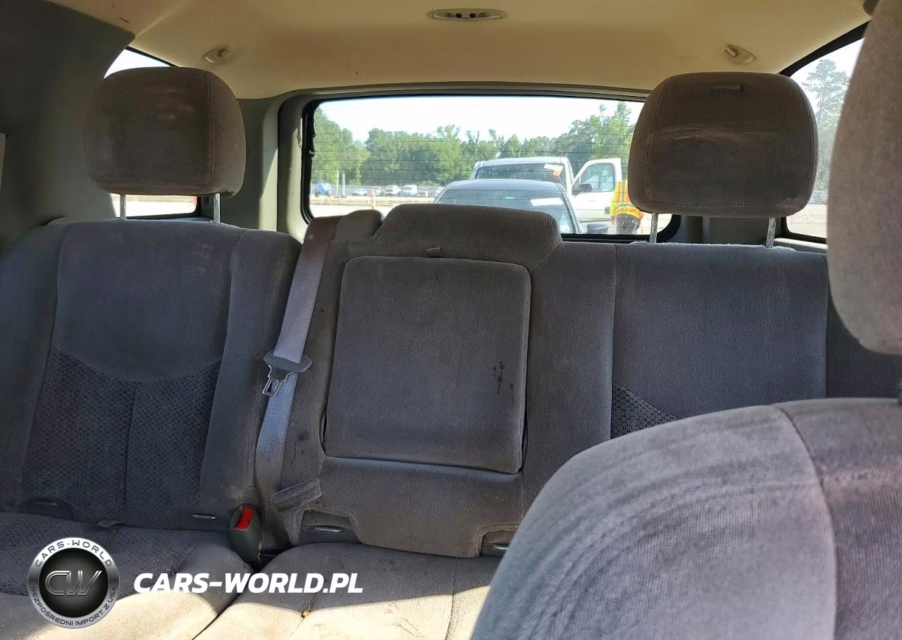 2005 Chevrolet Tahoe C1500 VIN:1GNEC13VX5J144352 - 10