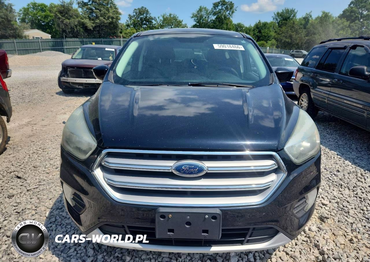 2017 Ford Escape Se VIN:1FMCU9GD8HUA57268 - 5
