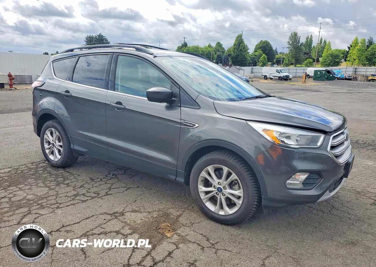 2017 Ford Escape Se VIN:1FMCU9GD2HUC27690 - 4