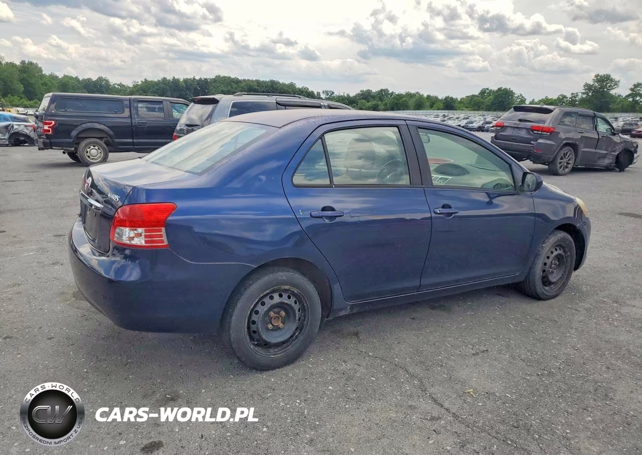 2007 Toyota Yaris Base VIN:JTDBT923X71027187 - 3