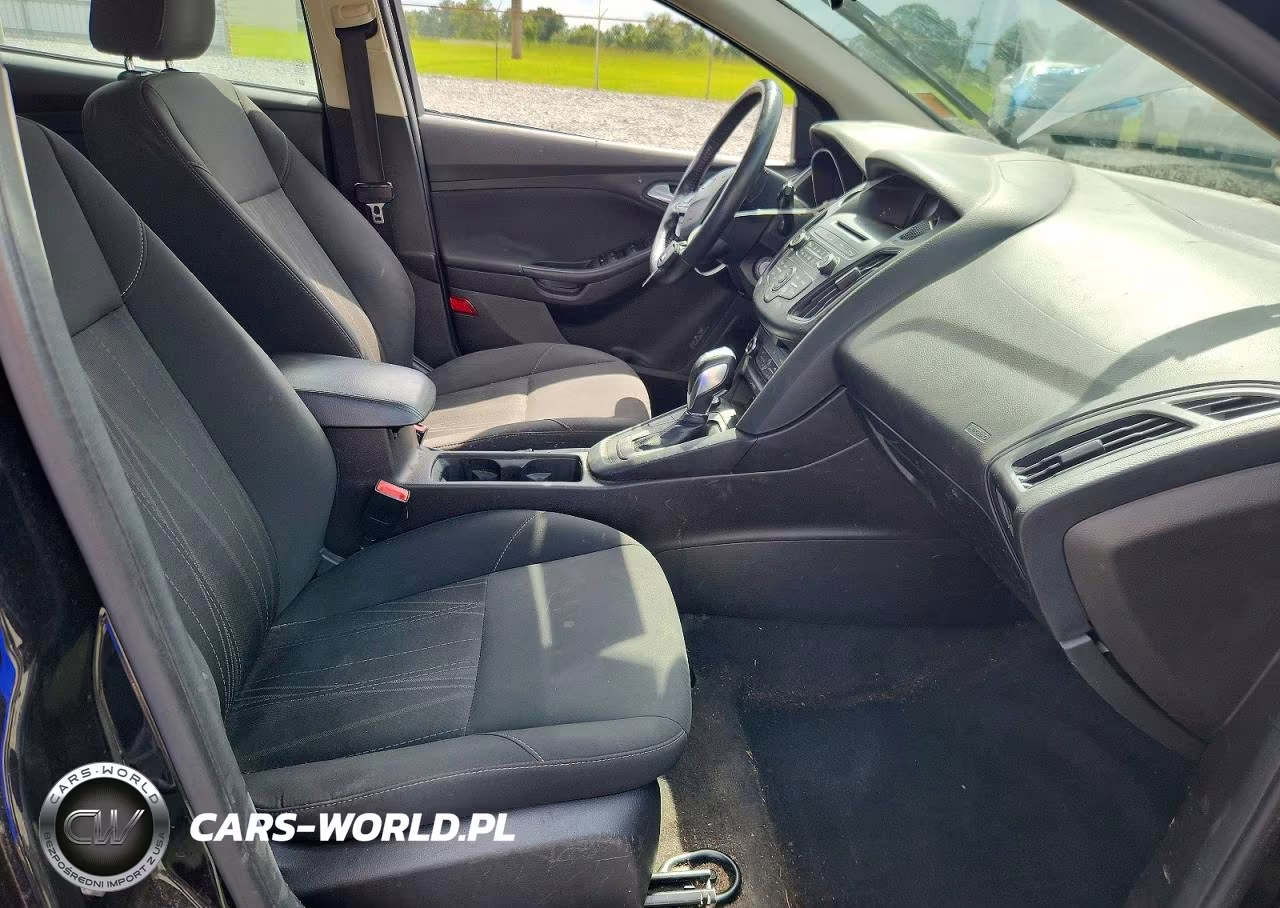 2016 Ford Focus Se VIN:1FADP3K26GL375922 - 7