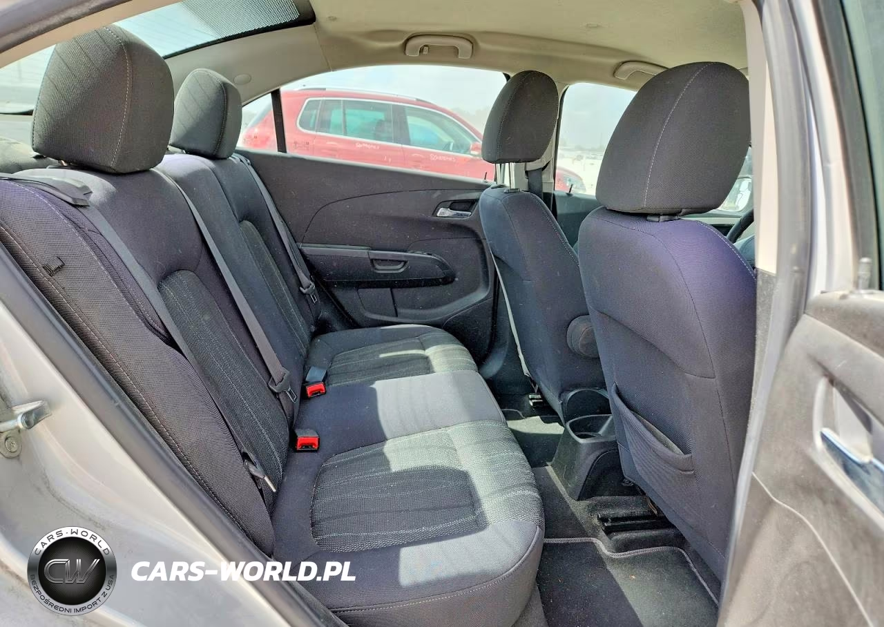 2020 Chevrolet Sonic Lt VIN:1G1JD5SB6L4141522 - 10