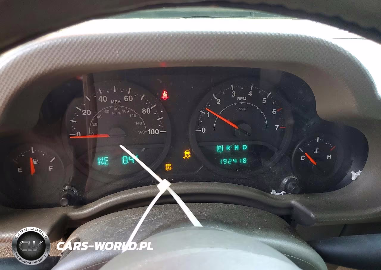 2007 Jeep Wrangler X VIN:1J4GA39127L189746 - 9