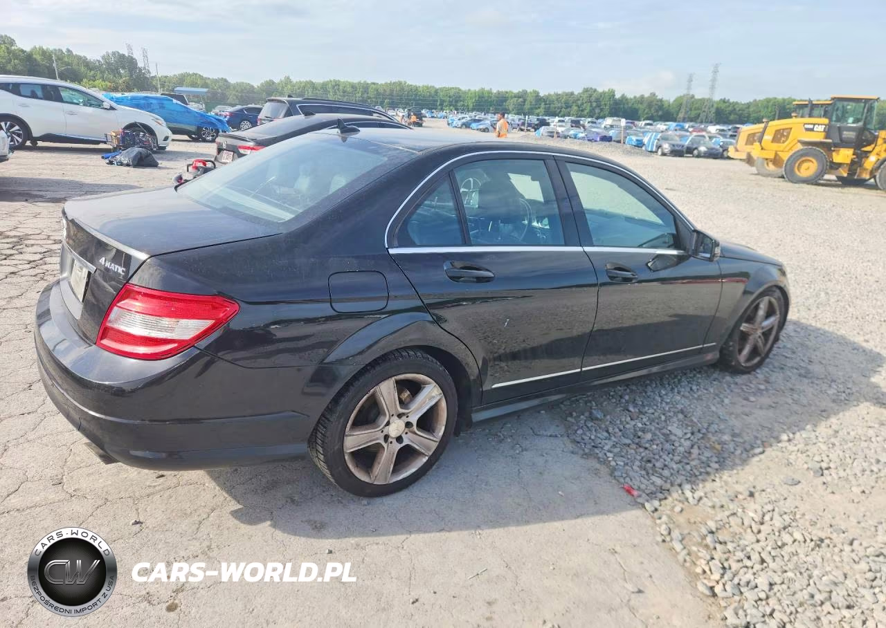 2010 Mercedes-Benz C 300 4Matic VIN:WDDGF8BB6AR106711 - 3