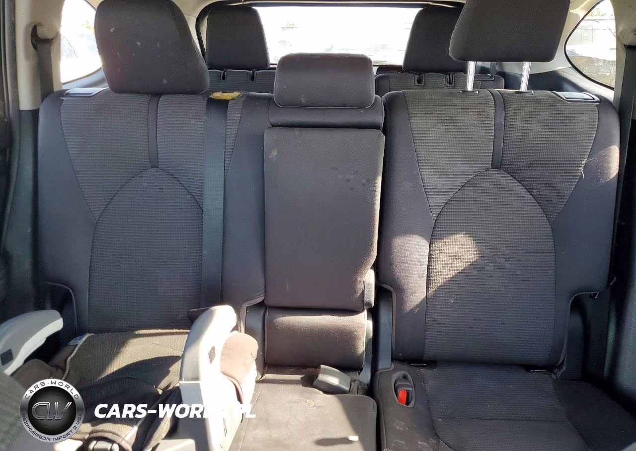2020 Toyota Highlander L VIN:5TDCZRAH3LS011636 - 10
