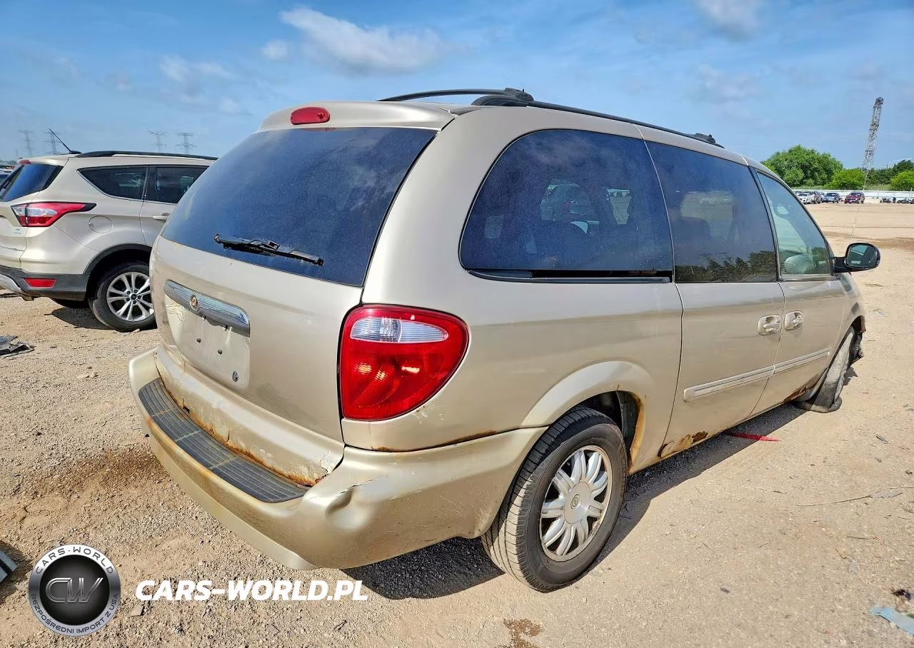 2007 Chrysler Town & Country Touring VIN:2A4GP54L27R120971 - 3