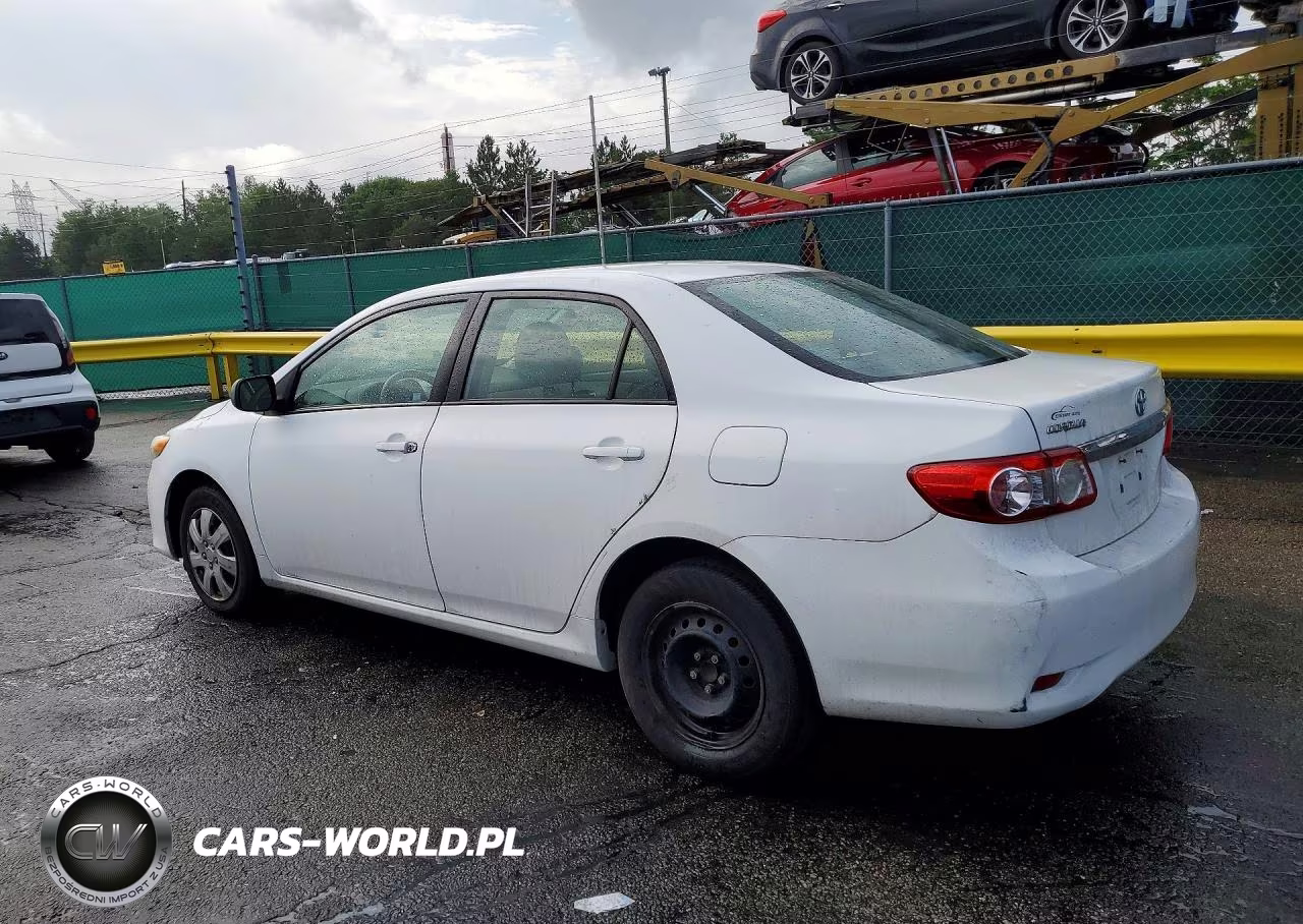 2011 Toyota Corolla Le VIN:2T1BU4EE5BC587068 - 2
