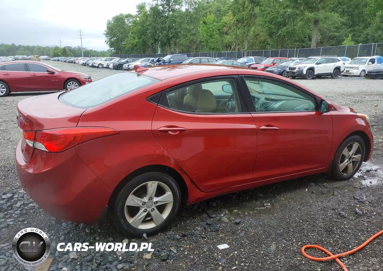 2013 Hyundai Elantra Gls VIN:KMHDH4AE7DU535915 - 3
