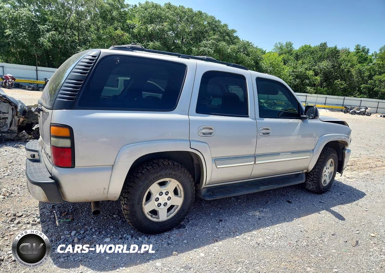 2005 Chevrolet Tahoe C1500 VIN:1GNEC13T45R112576 - 3