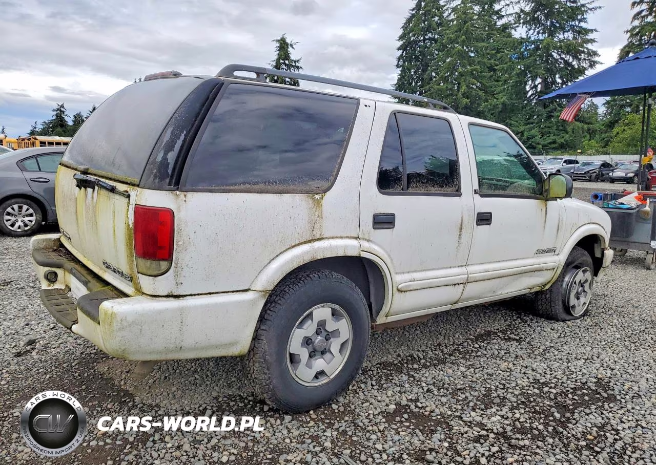 2003 Chevrolet Blazer VIN:1GNDT13X03K142162 - 3