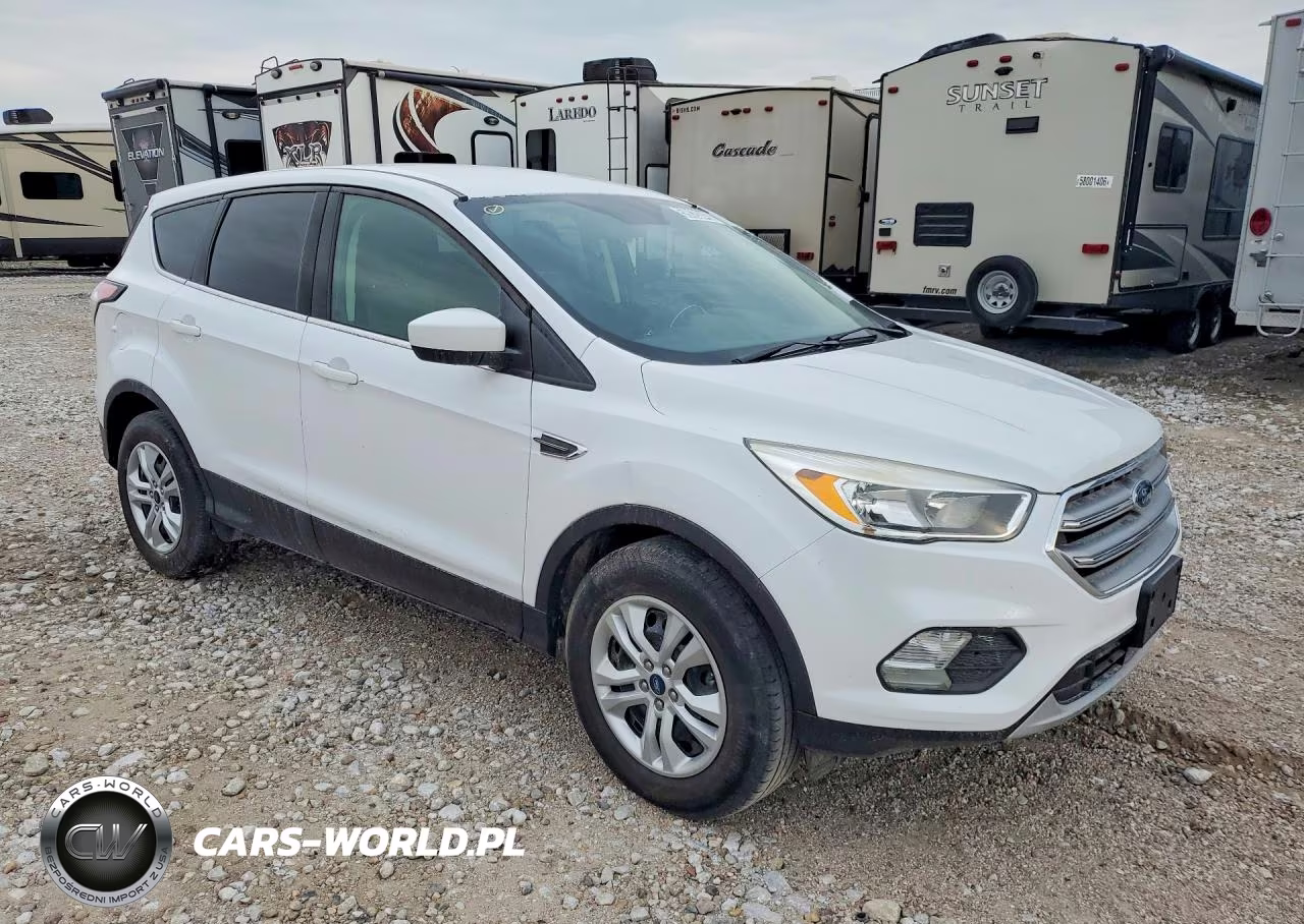 2017 Ford Escape Se VIN:1FMCU9GD5HUE55814 - 4