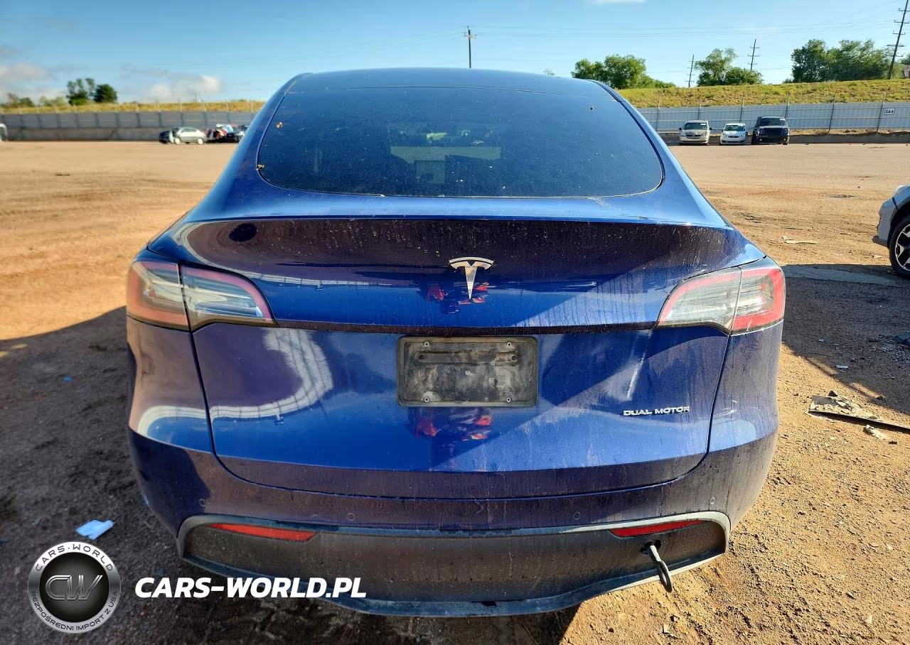 2022 Tesla Model Y VIN:7SAYGDEE3NA011075 - 6