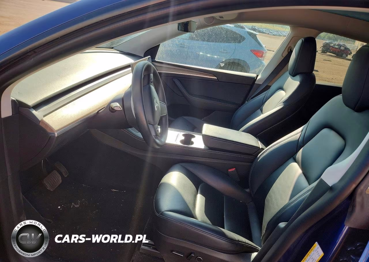 2022 Tesla Model Y VIN:7SAYGDEE3NA011075 - 7