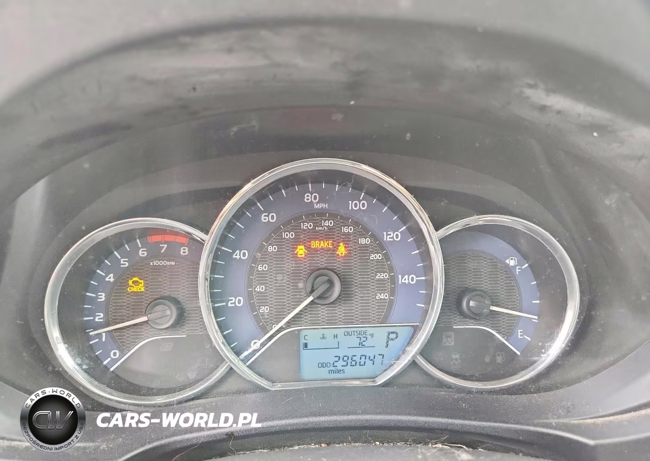 2015 Toyota Corolla Le VIN:2T1BURHE8FC282078 - 9