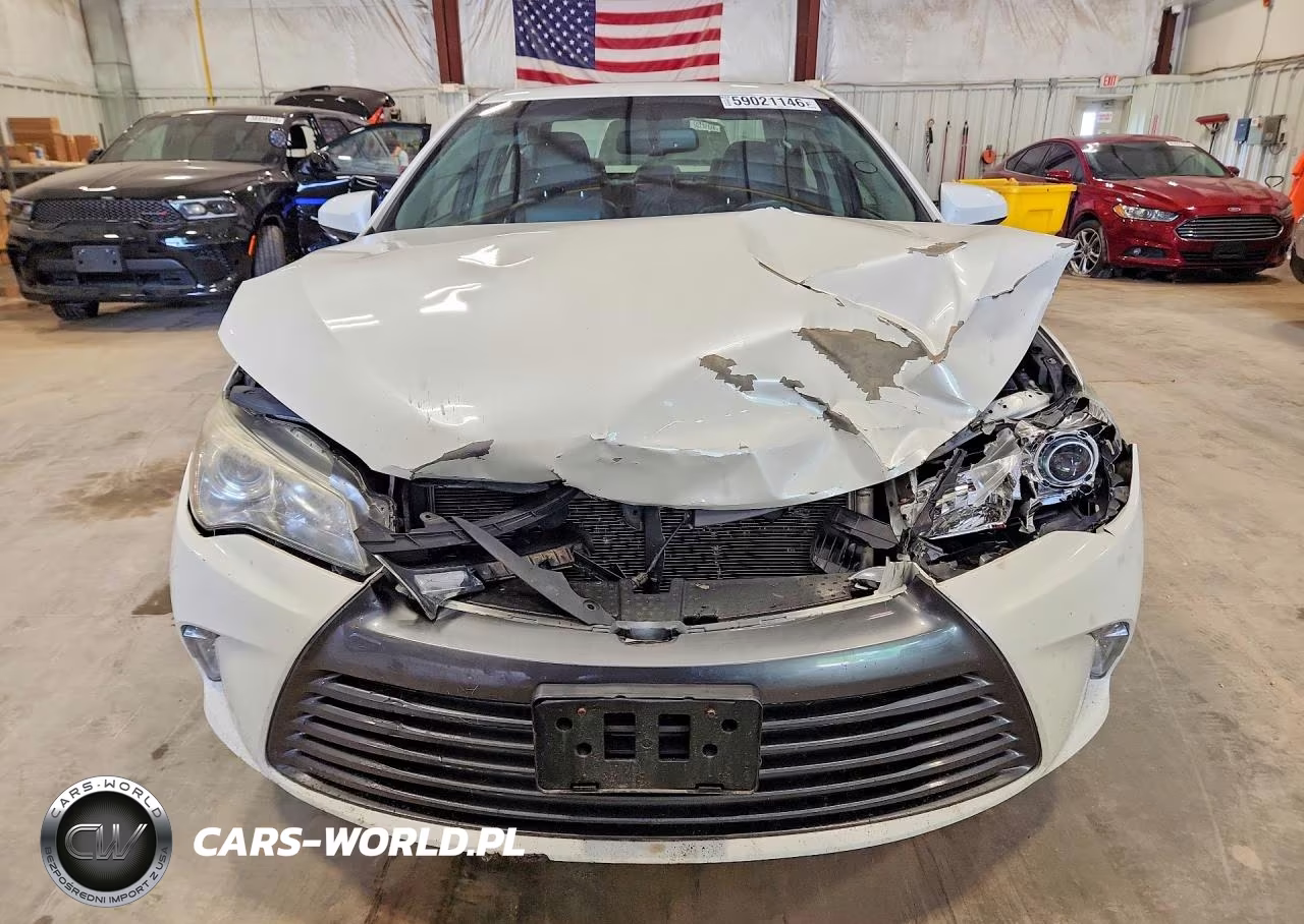 2015 Toyota Camry Xle VIN:4T1BF1FK7FU904141 - 5