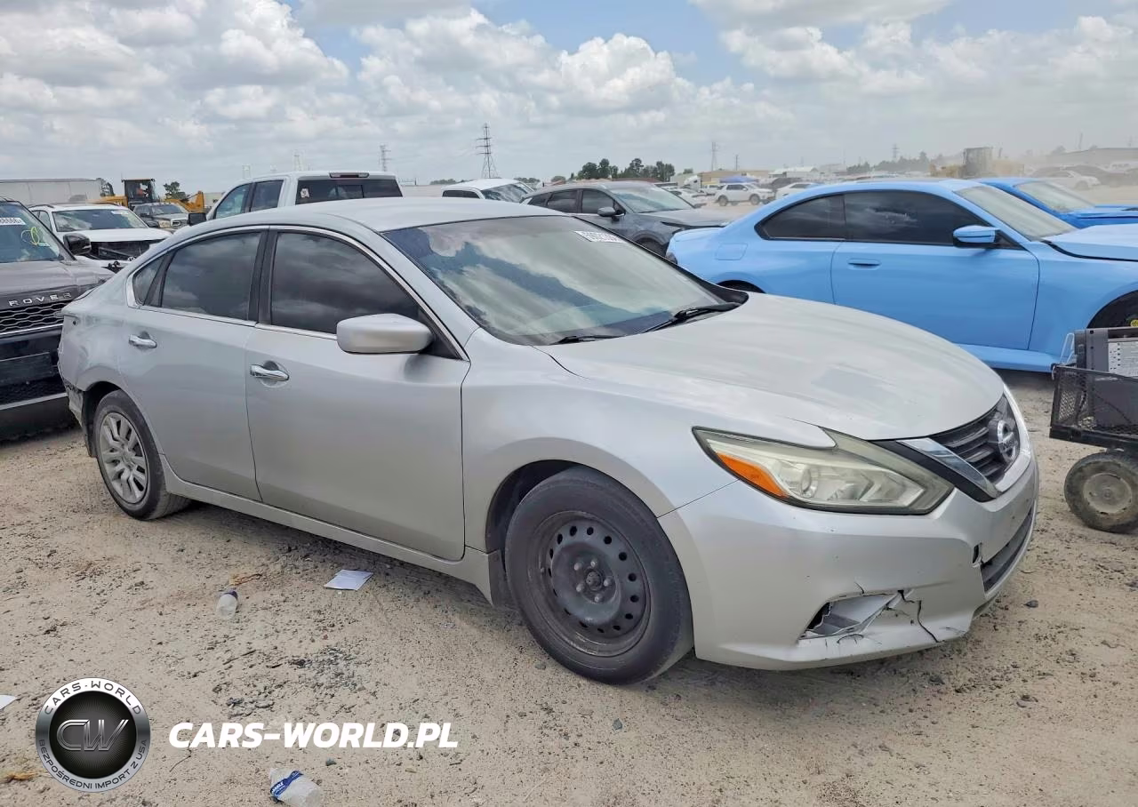2017 Nissan Altima 2.5 S VIN:1N4AL3AP0HN333165 - 4
