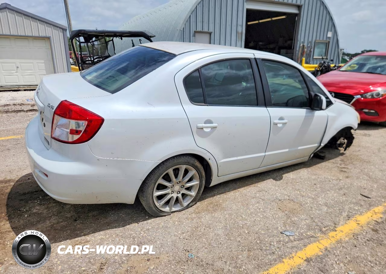 2011 Suzuki Sx4 Le VIN:JS2YC5A27B6302902 - 3
