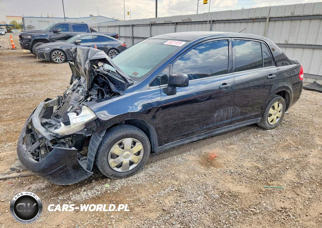 2009 Nissan Versa 1.6 Base