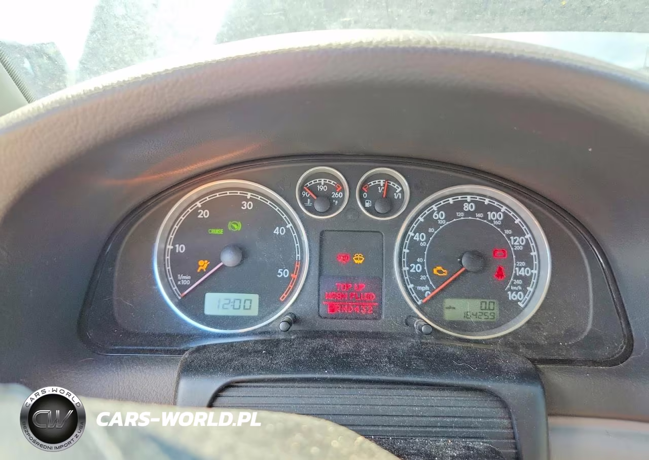 2008 Volkswagen Passat VIN:WVWCE63B95E117519 - 9